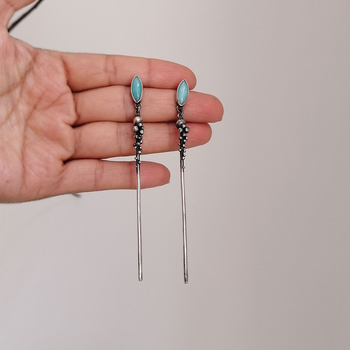 karen perez joyas aretes largos